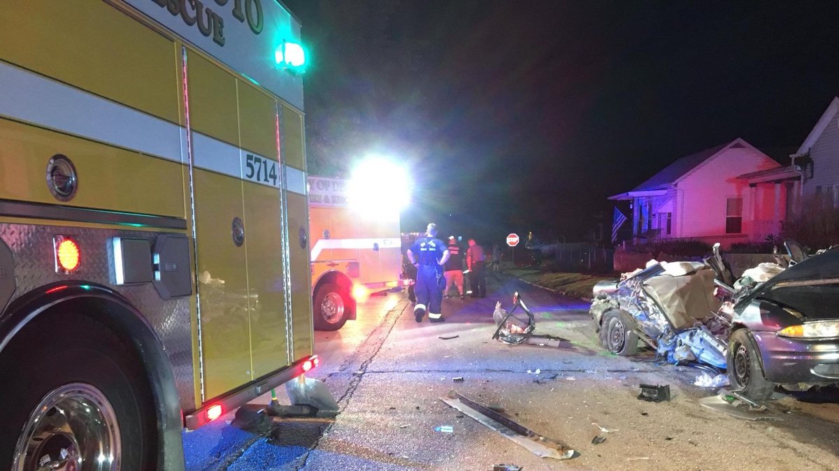 Oldsmobile ran a stop sign in De Soto, striking a truck and eventually a parked Jeep. The wreck, seen below, killed one person and injured three others