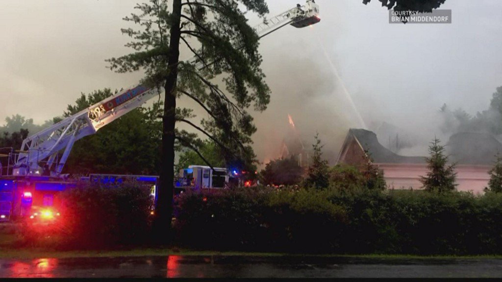 Ladue home a total loss after fire 