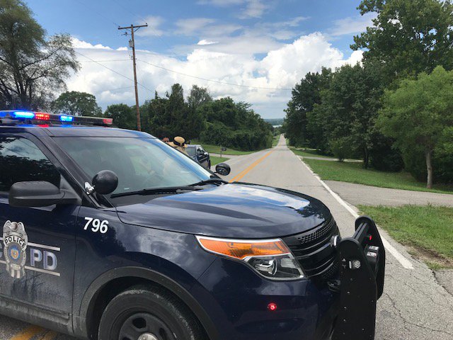Two bodies found near Longview Lake area    