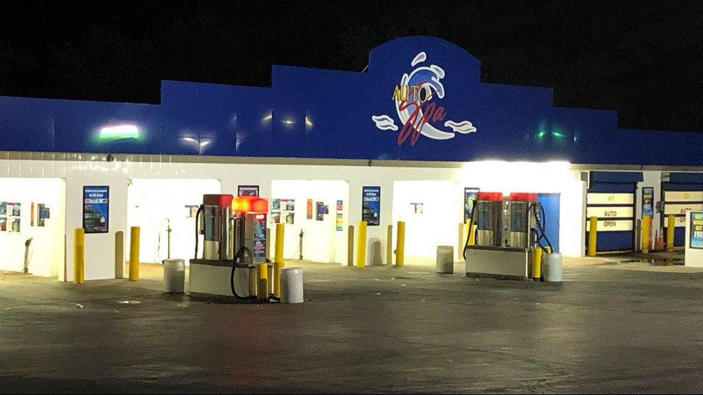 4 carjacked throughout north St. Louis County overnight Monday    