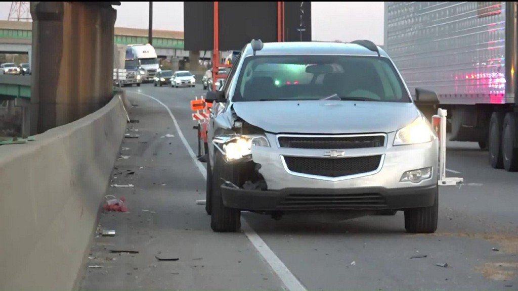Police officer injured in fall from Poplar Street Bridge    