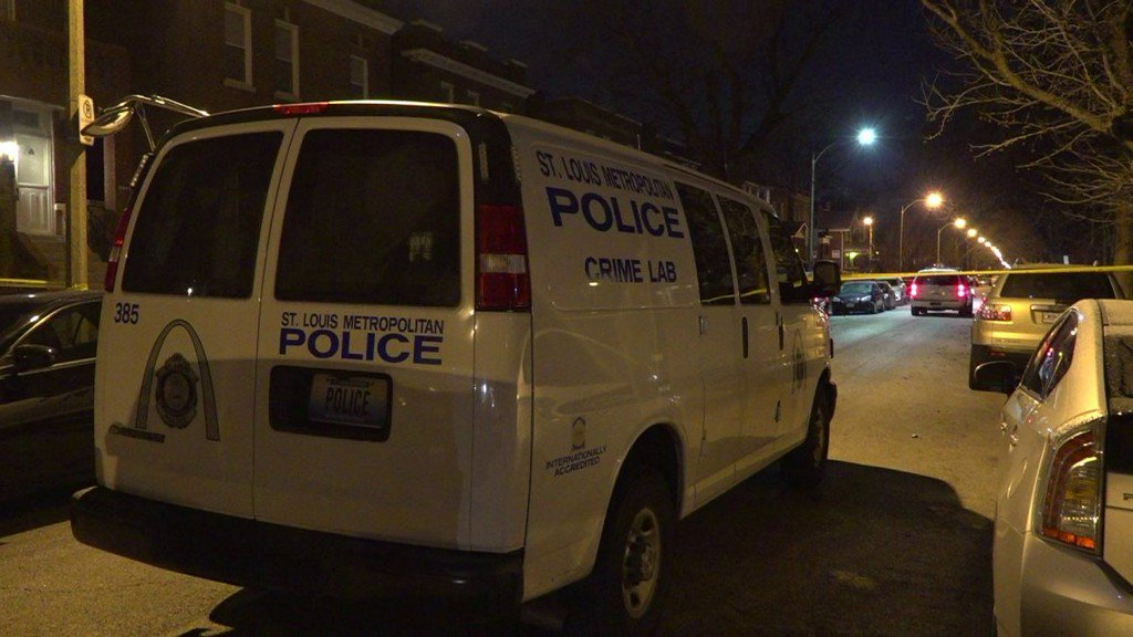 St. Louis police officer, 24, accidentally shot and killed, authorities say    
