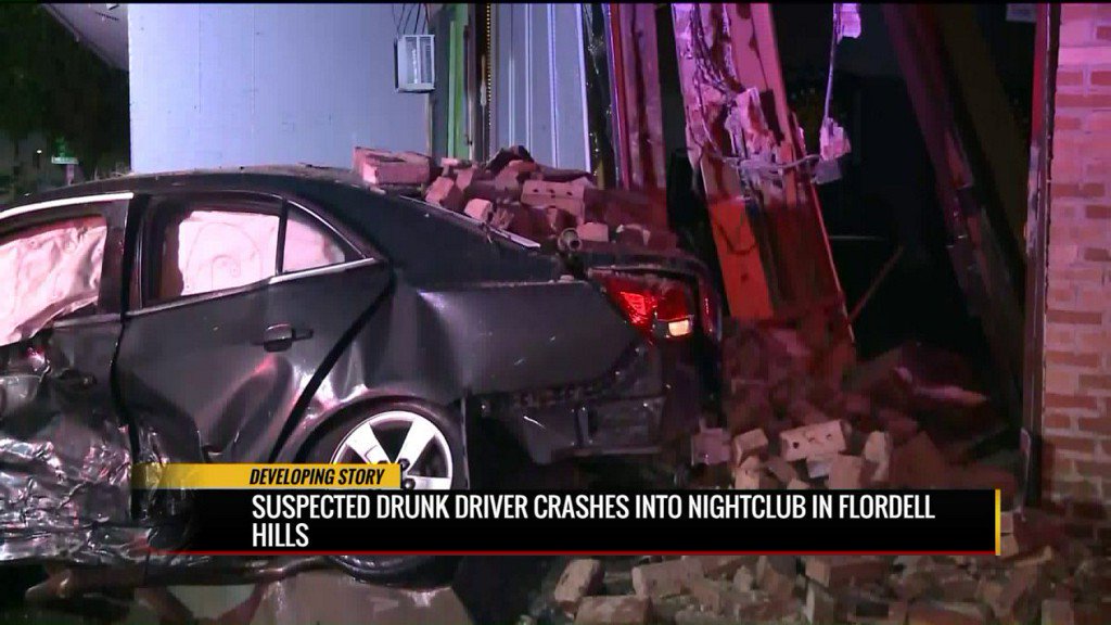 Suspected drunk driver crashes into North St. Louis County night club    