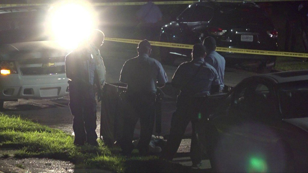 Man fatally shot in head in north St. Louis.     