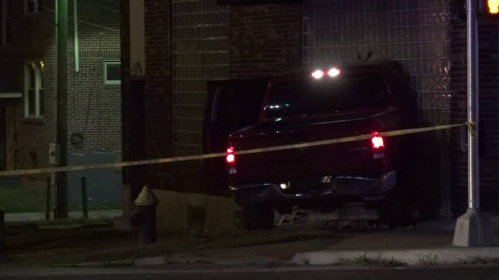 Truck crashes into Hamilton Heights Neighborhood building resulting in gas leak