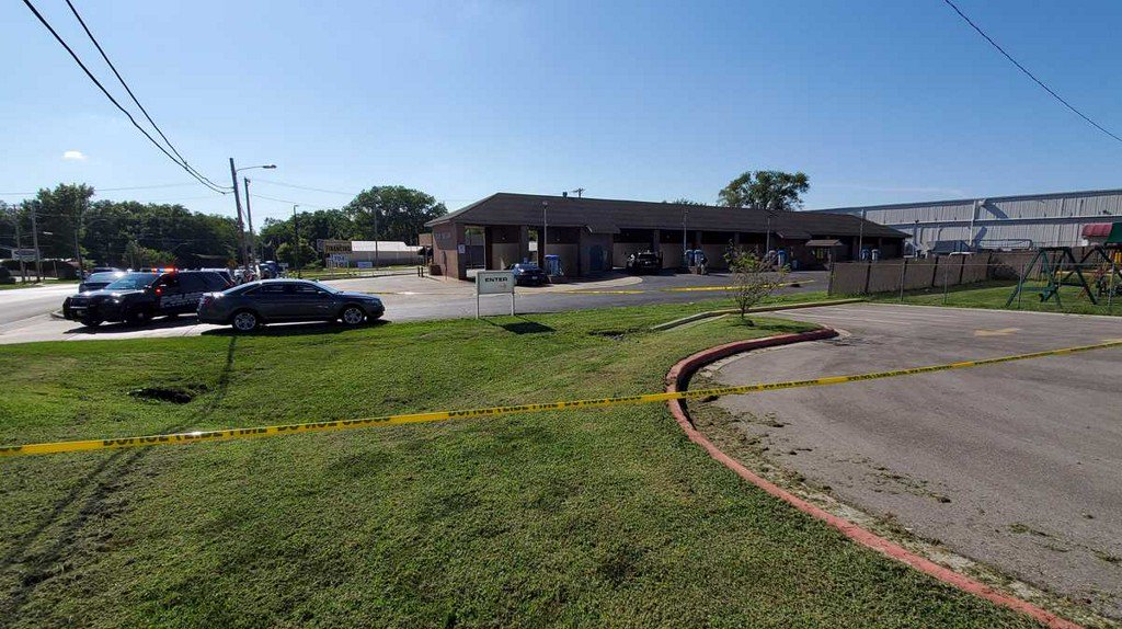 Police in Grandview are investigating a shooting that injured a 15-year-old boy 
