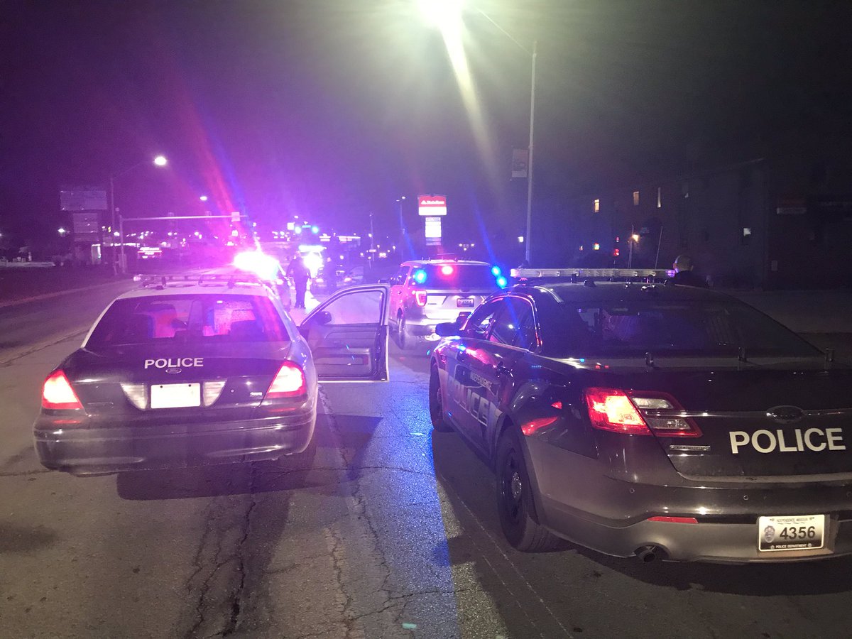 A slow-speed pursuit ended with one man under arrest at 40HWY and Noland Rd in Independence early this morning. ipdinfo says officers suspected the driver was intoxicated, he didn't pull over, so officers blew out his tires and took him into custody. No injuries