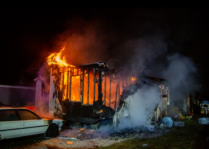 7-year-old dead, 4 injured after overnight mobile home fire in Lincoln County 