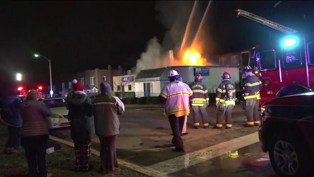 Smoke and smell from Richmond Heights business fire carry for miles