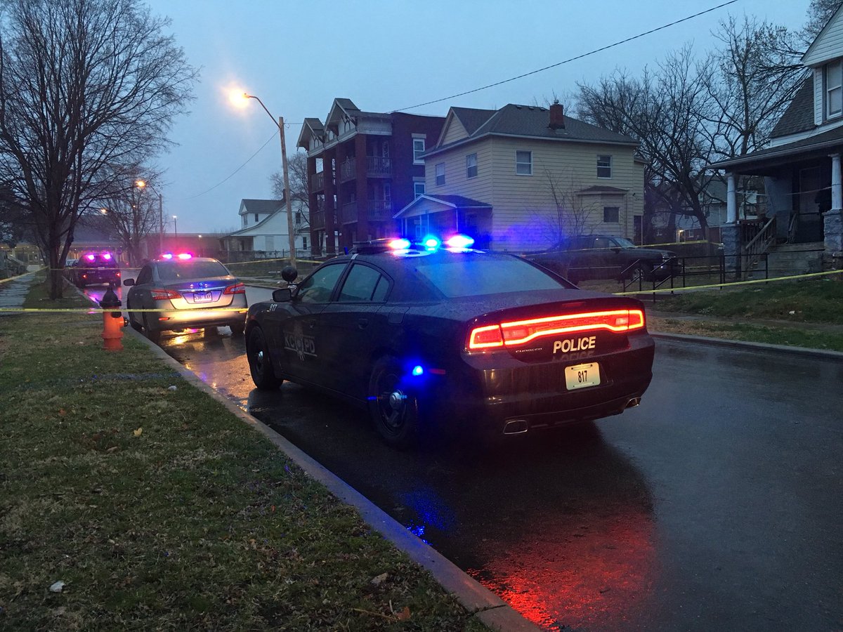 KCPD investigating a homicide near 27th and Park - a woman died from her injuries after she was shot earlier this morning. Suspect ran away - police currently talking with witnesses who live in the neighborhood 