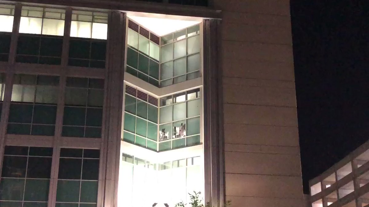More inmates have broken out. The windows just started shattering on the other side of the third floor. The situation is NOT under control at the St. Louis City Justice Center. 