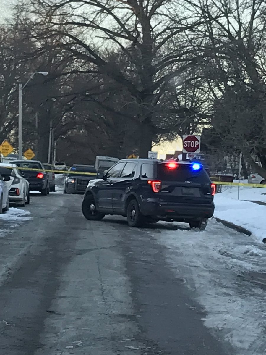 Homicide detectives investigating early morning fatal shooting at 40th and South Benton.  EMS pronounced male victim deceased at the scene. No other details available