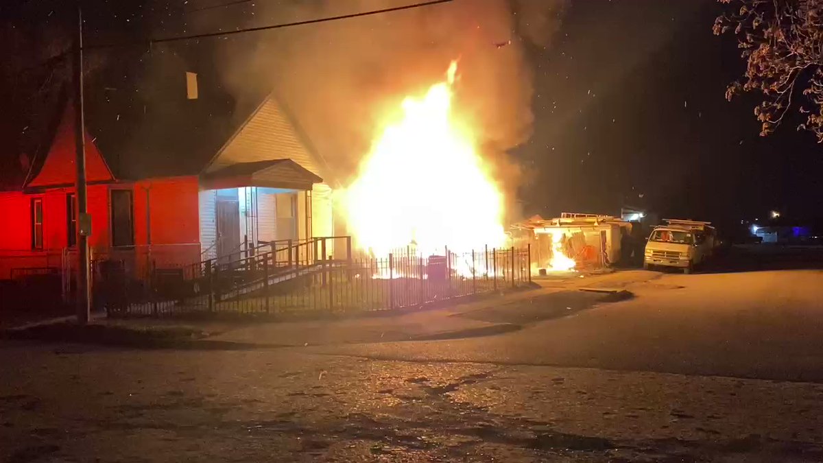 3 houses damaged in overnight fire in the metro east