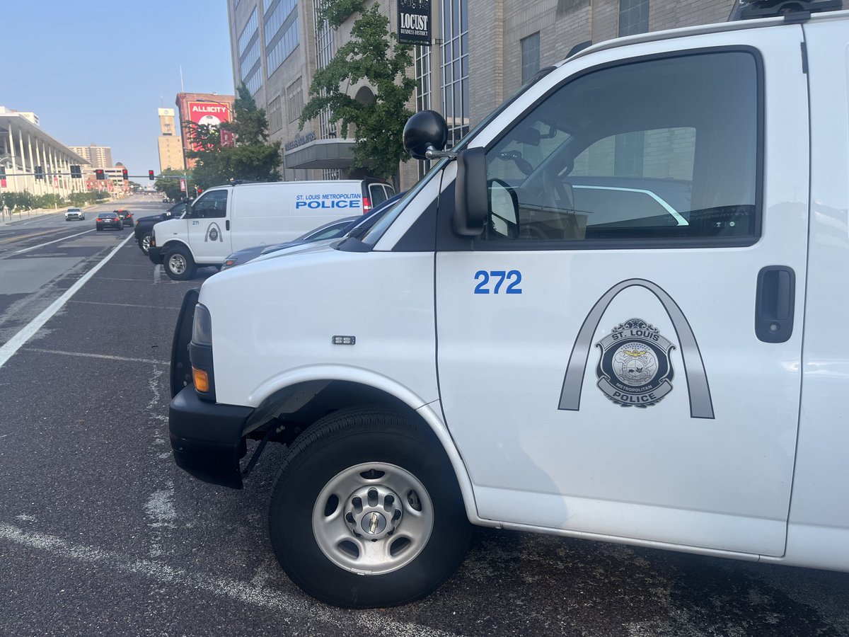 Stl Police investigating city's latest murder. It happened overnight on the 4600 block of Elmbank. That is in the Greater Ville neighborhood of north St Louis. Police getting the call just before 1am. When they got to scene they found adult male shot dead. So far no suspects