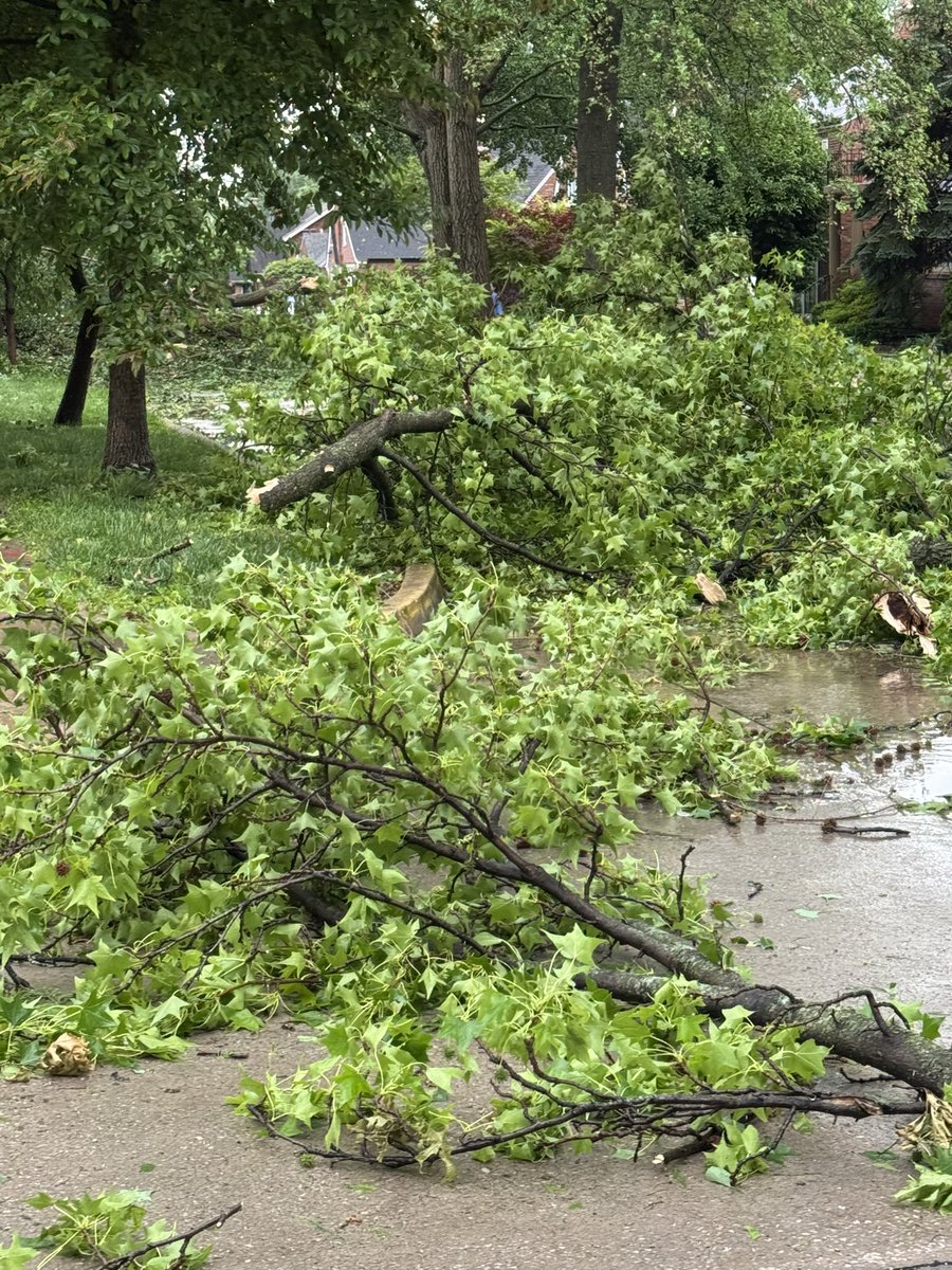 Big Bend & Hoover, Richmond Heights